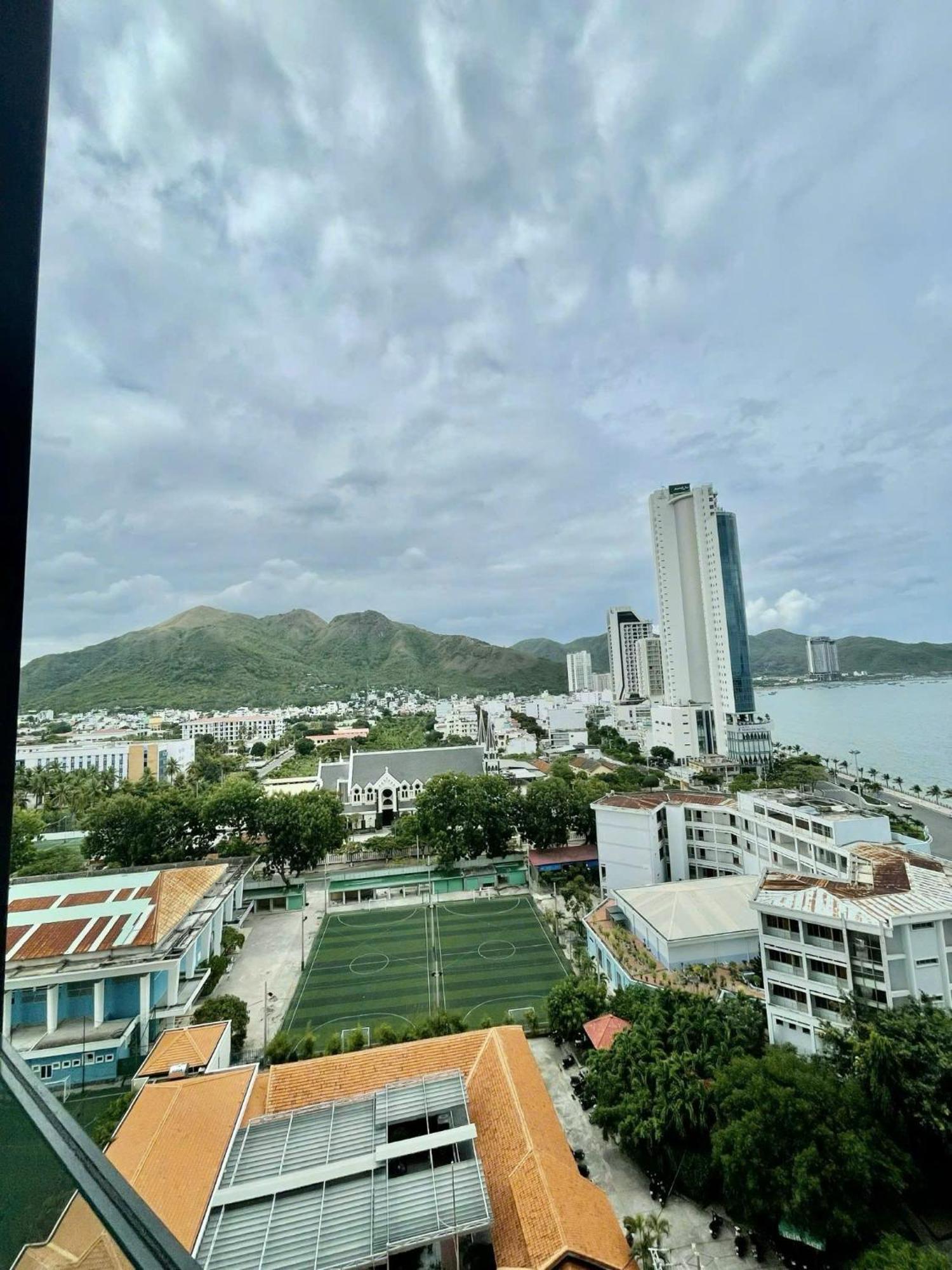 나트랑 Scenia Bay Oceanfront By Housing 아파트 외부 사진